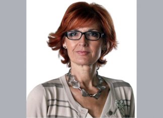 Darinka Pavlič Kamien, kolumnistka: Imamo ljudi na pretek? Nimamo jih.